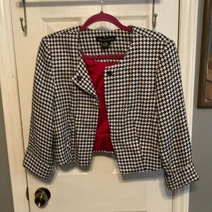 Larry Levine Black and White Blazer with Tailored Fit Size PM